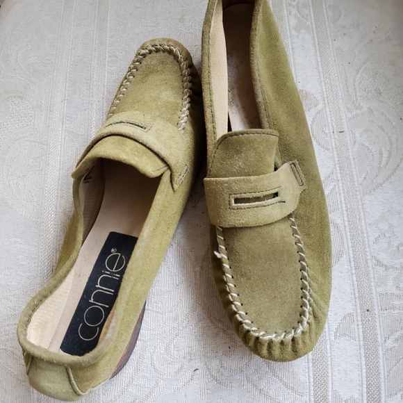 Olive Green Loafers size 8 - Picture 1 of 2